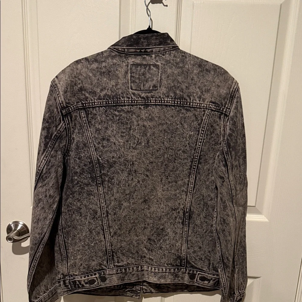 Levi's Charcoal Acid Wash Denim Jacket - Picture 5 of 5